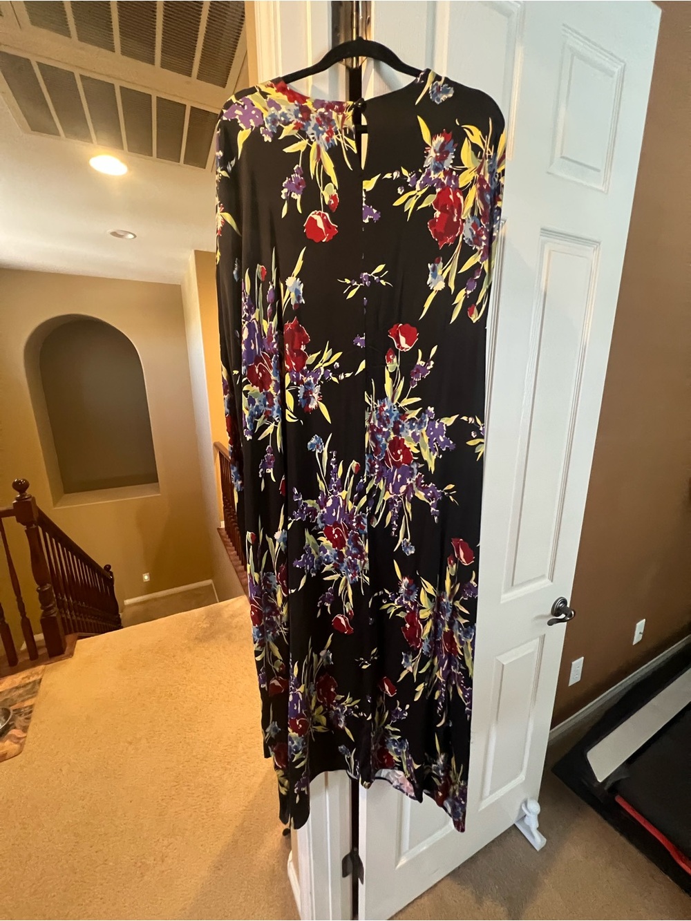 Trays Diva Black Floral Caftan - Picture 2 of 8